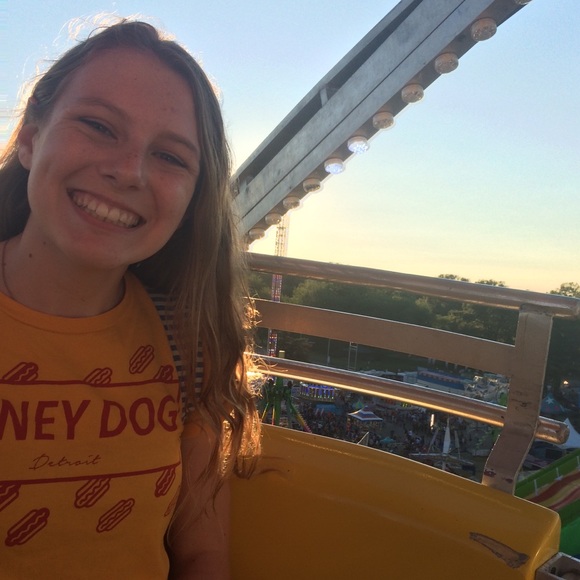 Meet your Posher, Josie - Picture 1 of 1